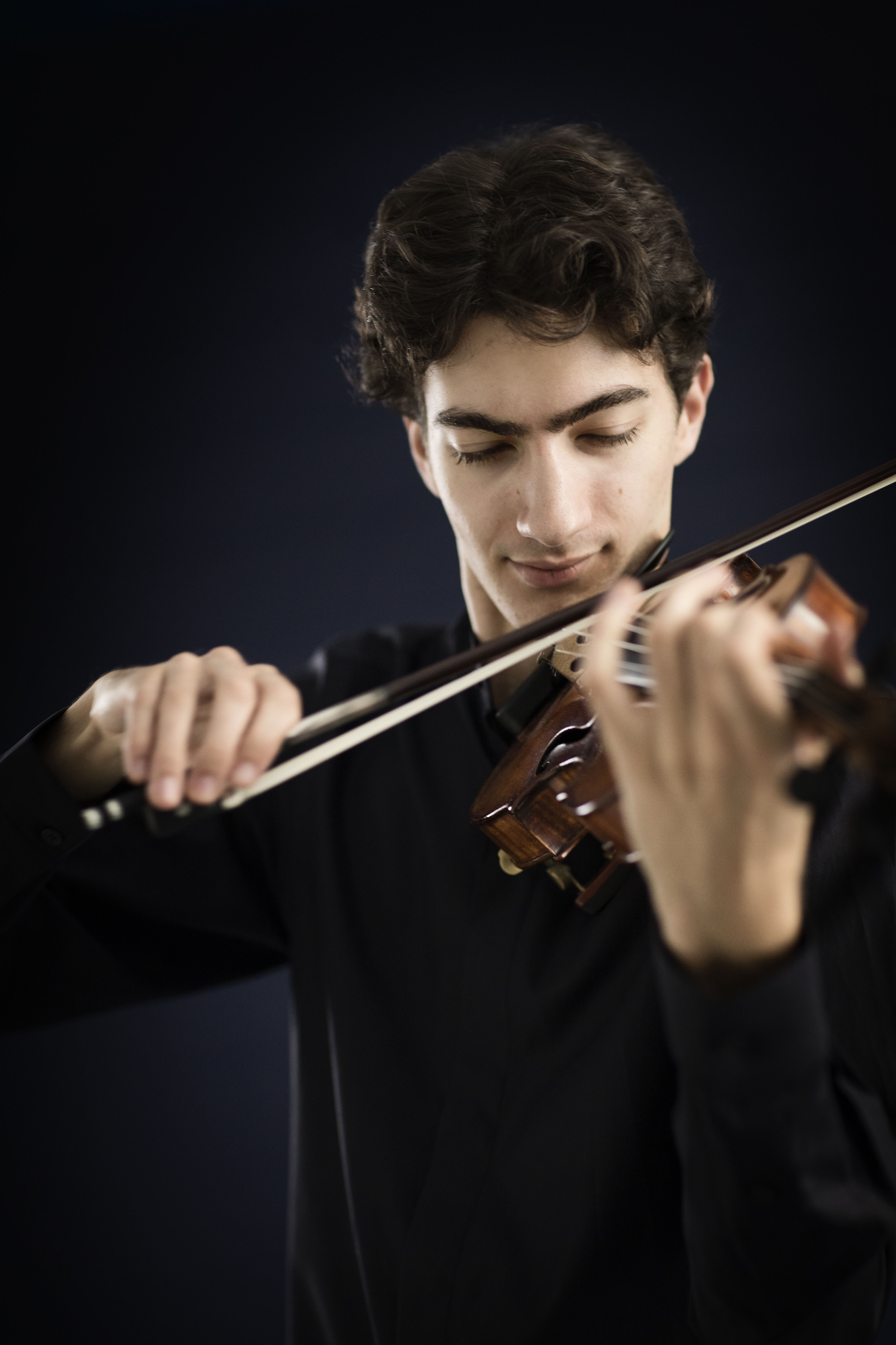 Stephen Waarts, violin